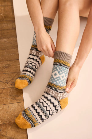 Lisa b. Womens Fair Isle Crew Socks