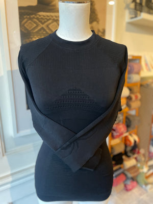 Womens Venom Crew Top